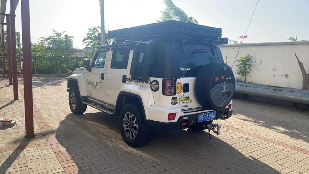 Платформа на крышу с боковой лестницей для BAIC BJ40 2023+