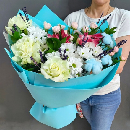 Авторский букет цвета "TIFFANY"