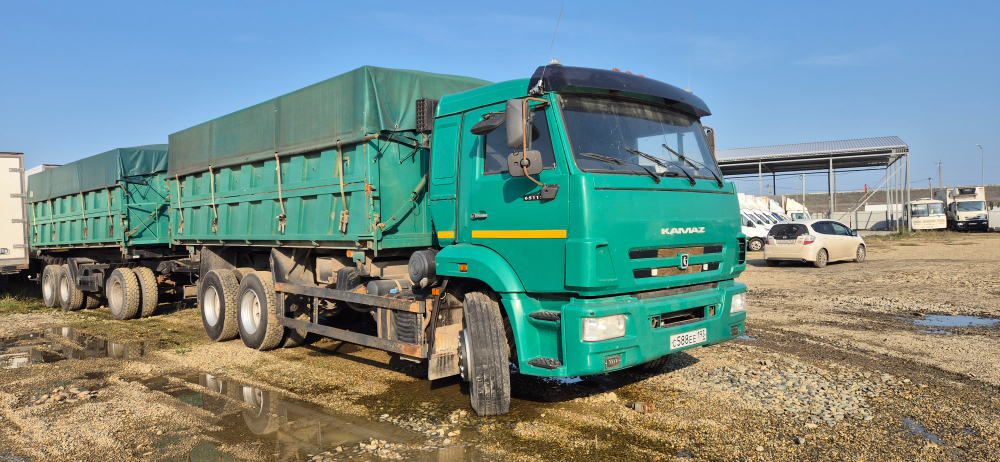 Планета 5529* на шасси КамАЗ 65115 6x4 Зерновоз 552919 (Дизельный, 11,8 л, 300 л.с., МТ)