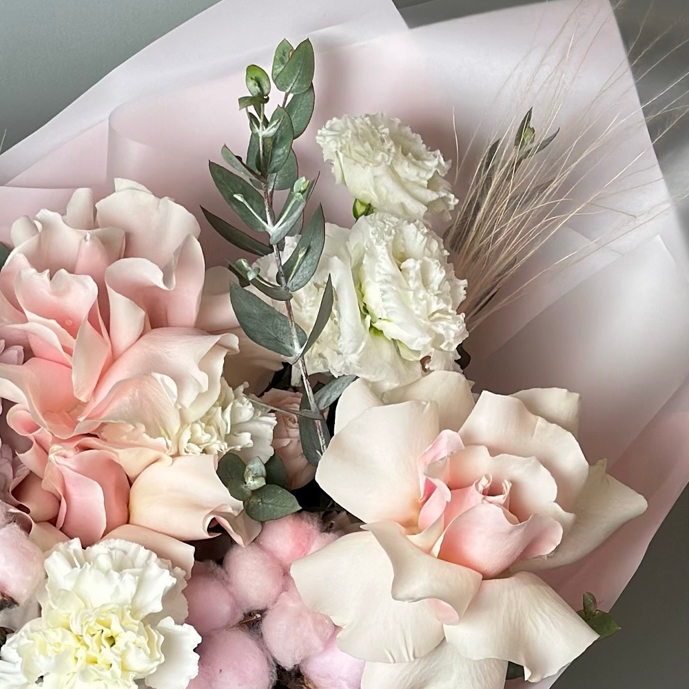 Букет с хлопком, французской розой , гвоздикой  24102025