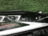 Битая Фара правая Lexus ES 7 (2018-2021) LED