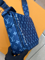 Сумка-мессенджер Louis Vuitton