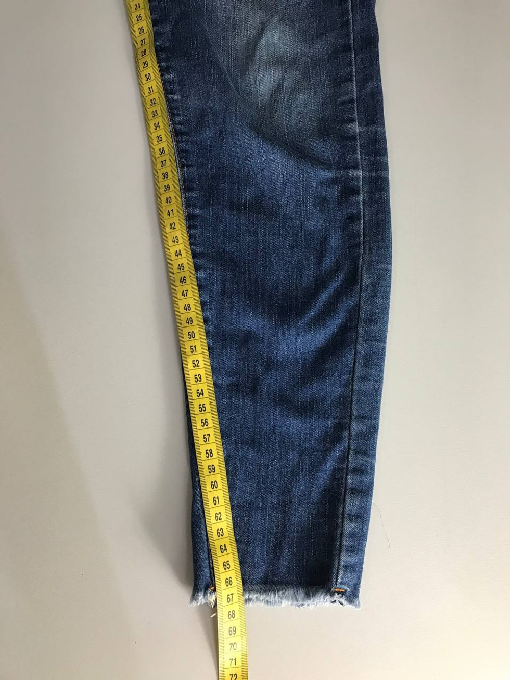 Джинсы практичные и удобные, маркировка 17, визуально на 42 размер