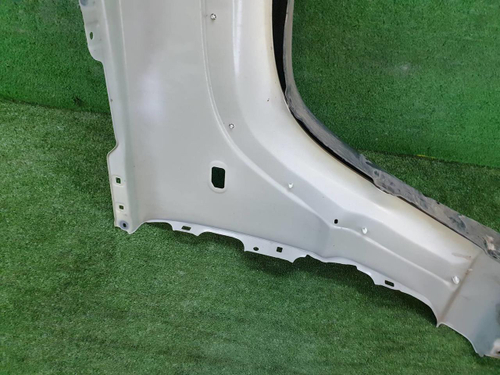 Крыло переднее левое Suzuki Jimny 4 (2018-н.в.)