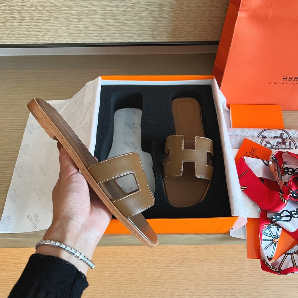 Hermes Oran Sandal