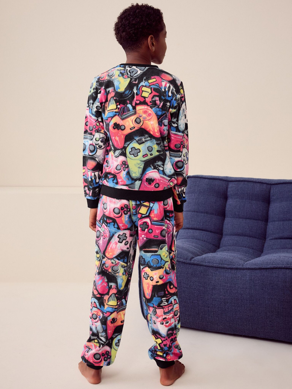 Пижама флисовая для мальчика Next B88-710, Черный, Желтый, Красный