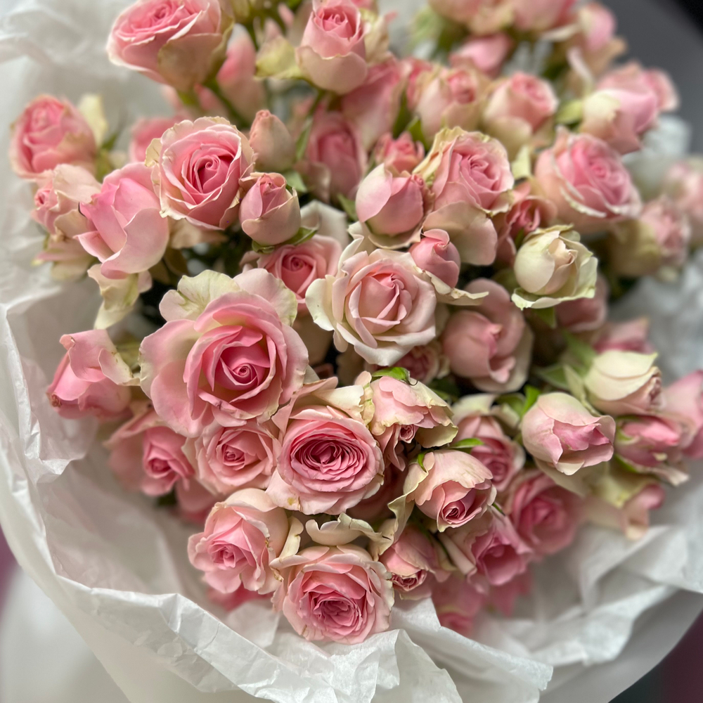 Букет из кустовых нежно-розовых роз #39