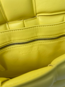 Сумка Bottega Veneta Padded Cassette
