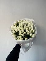 Букет из белой розы (40см) 51 шт в оформлении
