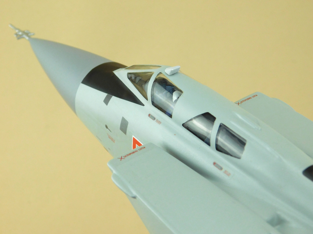 Модель самолета МиГ-31БМ (М1:48, ВВС России, RF-92382, 50)