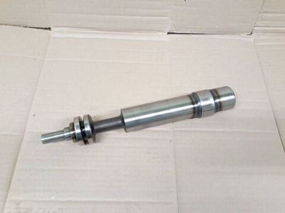 Вал балансирный прав. MOBIS 233214A700 новый товар