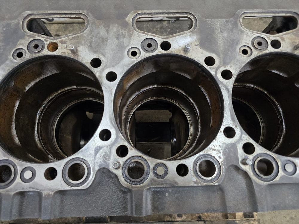 Блок цилиндров двигателя DC13 PDE/XPI 2017г.