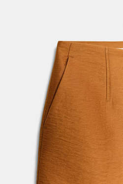 ZARA ШОРТЫ ИЗ ЛЬНА С ОБТЯНУТОЙ ПУГОВИЦЕЙ, ЖЕЛТЫЙ КАРРИ