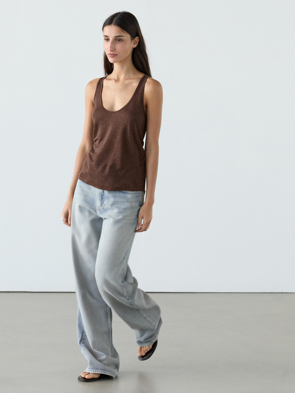 Massimo Dutti Топ на бретелях из 100% льна, шоколадный