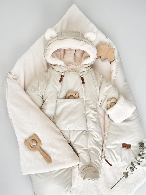 Комплект на выписку Одеяло + Комбинезон (зима, молочный)