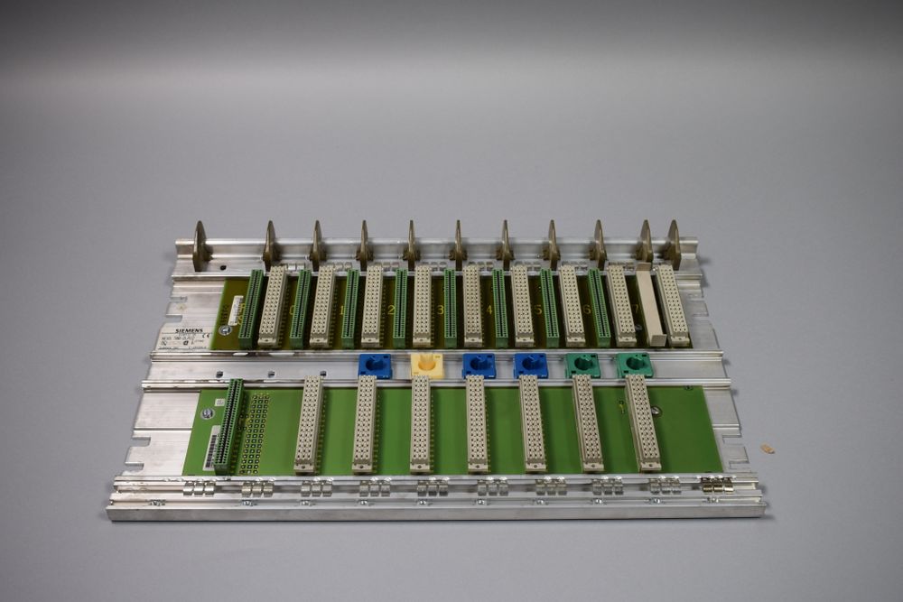 SIEMENS 6ES5700-2LA12