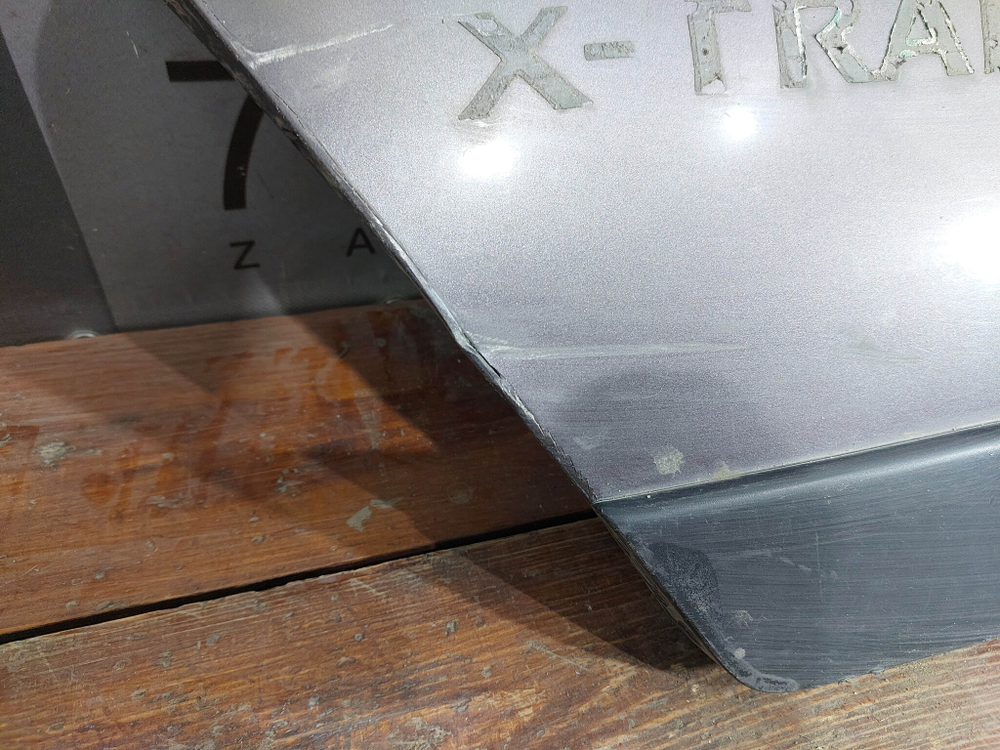 Накладка крышки багажника Nissan X-Trail 2 (T31) 07-15 Б/У Оригинал 909011DJ0A