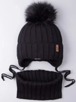 Шапка зимняя для мальчика на завязках и снуд