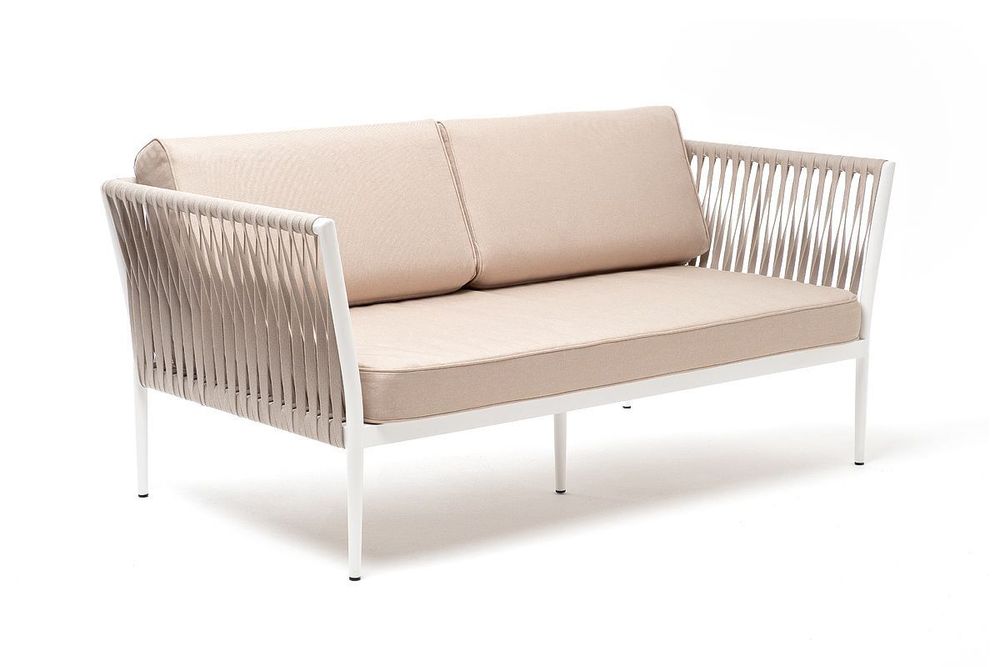 "Касабланка" диван 2-местный плетеный из роупа, каркас алюминий белый муар, роуп бежевый 20мм, ткань бежевая 035