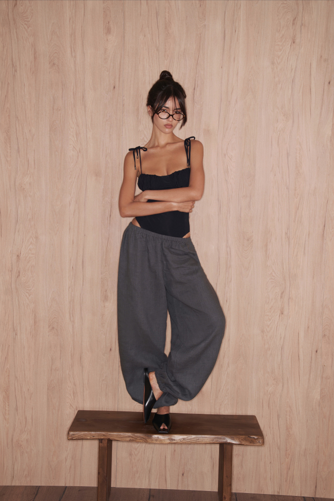 Слитный купальник mia black