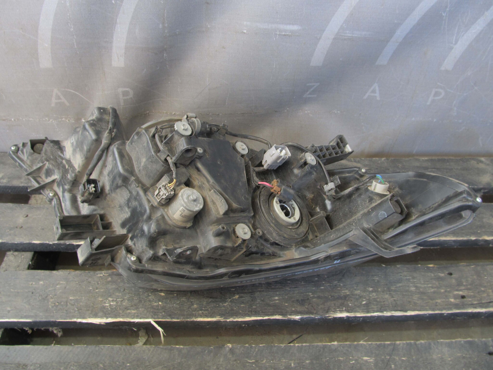 Фара левая LED Toyota Land Cruiser Prado 150 13-17 Б/У  8118560J20