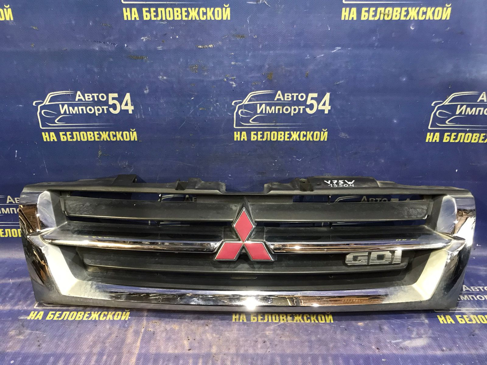 Решетка радиатора MITSUBISHI PAJERO 1999-2002