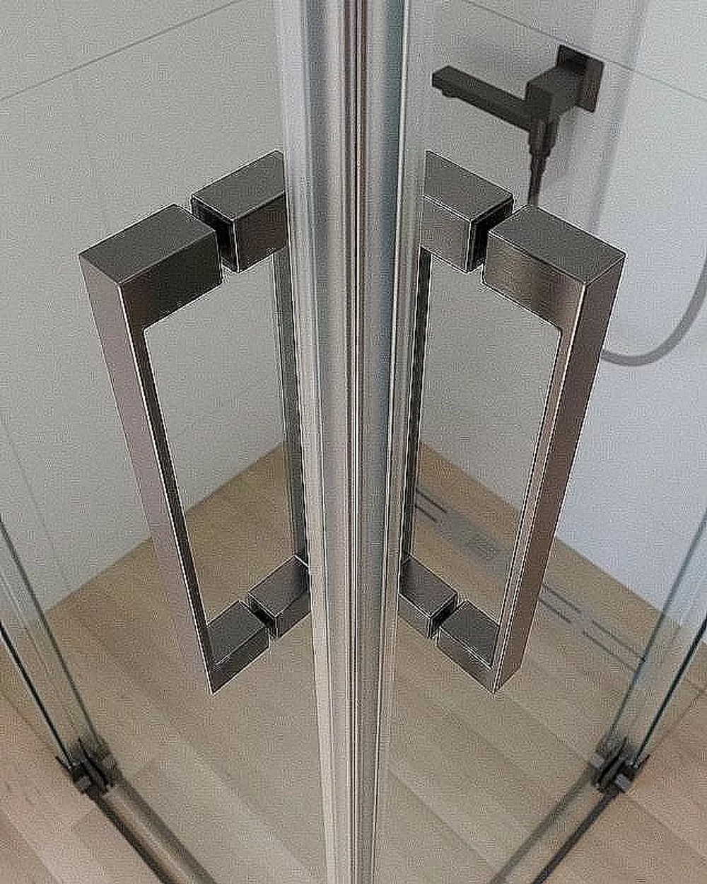 Душевой уголок Cezares Slider 100x100 AH-1-100-90/100-C-GM стекло прозрачное/профиль матовая оружейная сталь