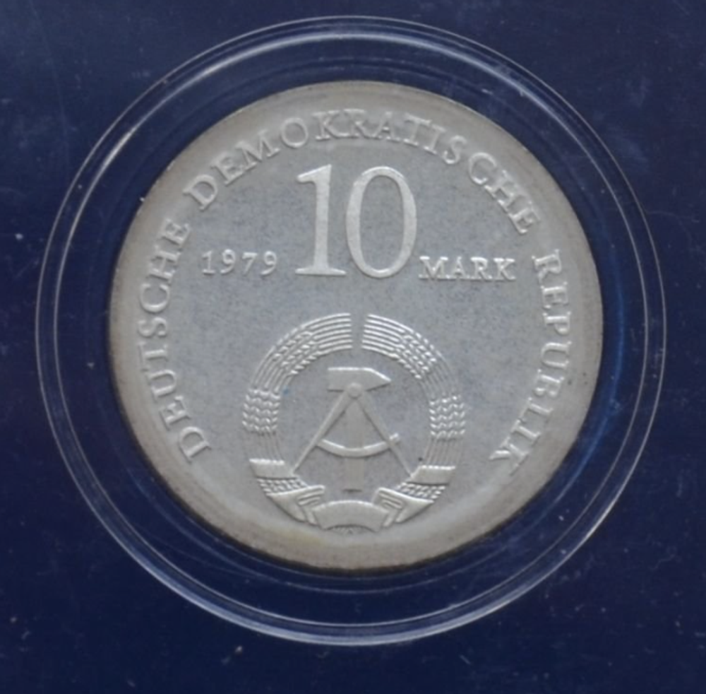 10 марок 1979 г. Людвиг Фейербах