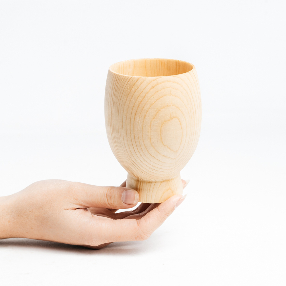 Деревянный стакан из древесины кедра для чая, кваса и других напитков. C22