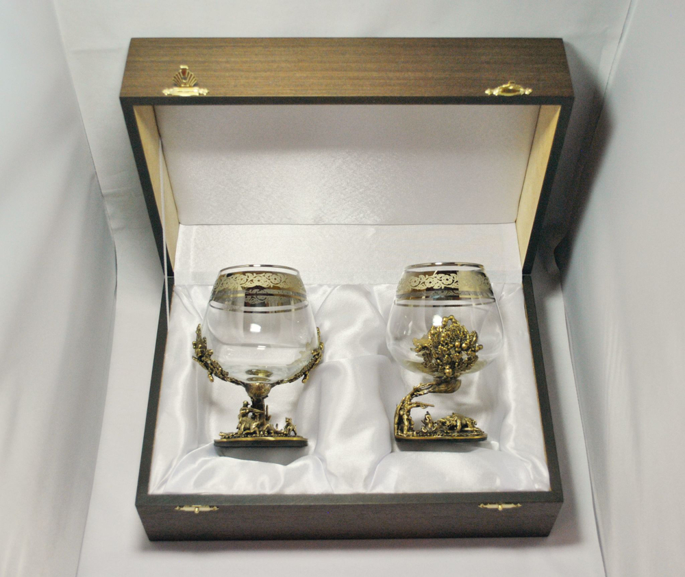 Набор из 2-х бокалов для коньяка "Охота на кабана" (подарочный футляр)