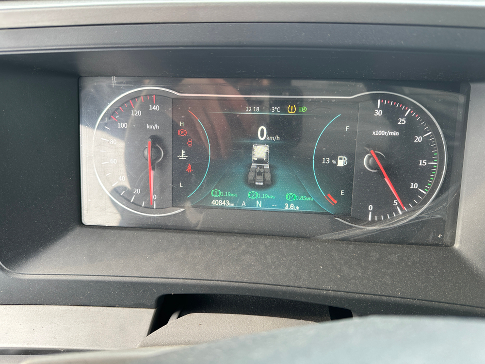 DongFeng GX 4x2 Седельный тягач D111A (Дизельный, 13,5 л, 518 л.с., АТ)