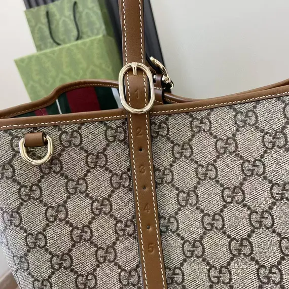 Сумка-тоут Gucci GG Emblem