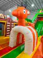 Коммерческий надувной батут «Сафари Ультра 2», 12*6*7 м.