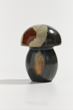 Грибочек из натурального камня M