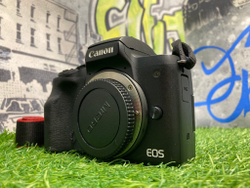 Canon EOS M50 (Не рабочий)