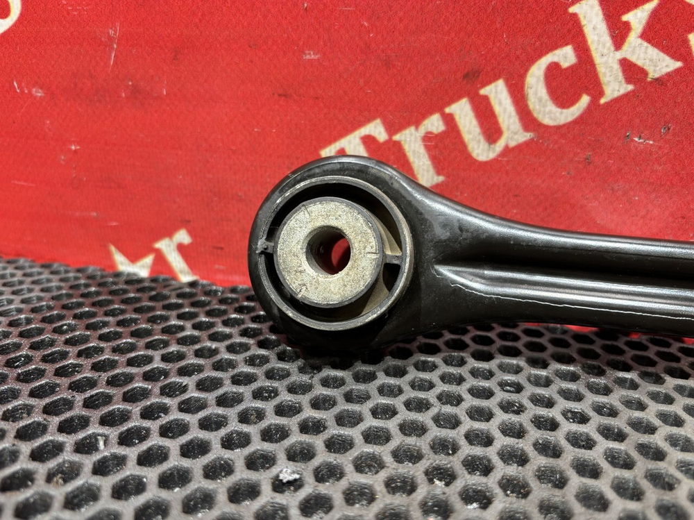 Тяга интеркулера 2023г