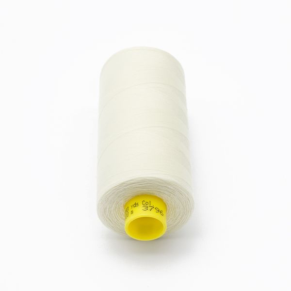 Нитка Gutermann Mara 120 (1000 метров), 1 кат., универсальная | 3796 св.кремовый
