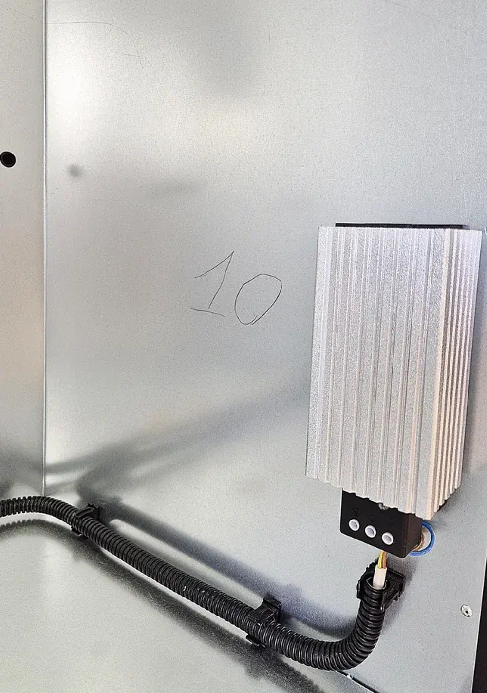 Комплект котел настенный NAVIEN Deluxe S-24k COAX + термобокс наруж. размещения + коаксиальная труба