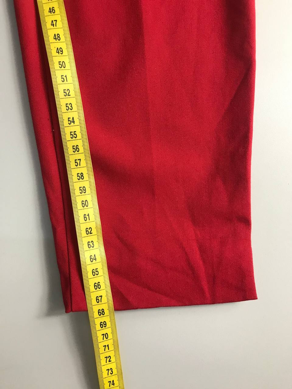 Брюки Zara яркого цвета, маркировка 34, визуально 40 размер