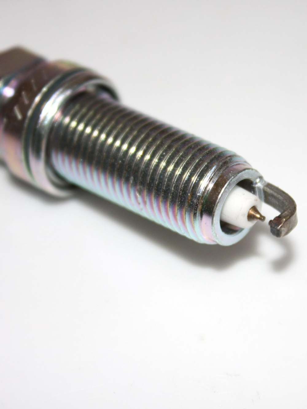 Свеча зажигания иридиевая 224011VA1C для Nissan Qashqai