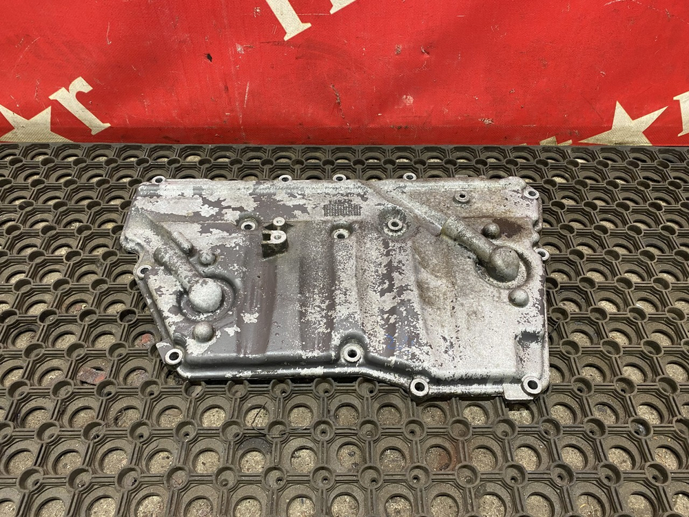 Крышка масляного радиатора 2017г