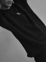 Толстовка One Two Raglan Sweatshirt Logo Black черная