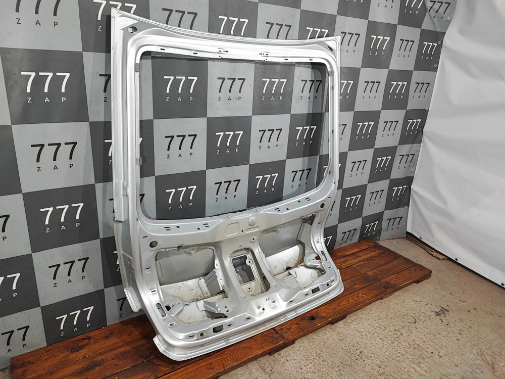 Крышка багажника Skoda Superb 3 15-19 Б/У Оригинал 3V5827173A