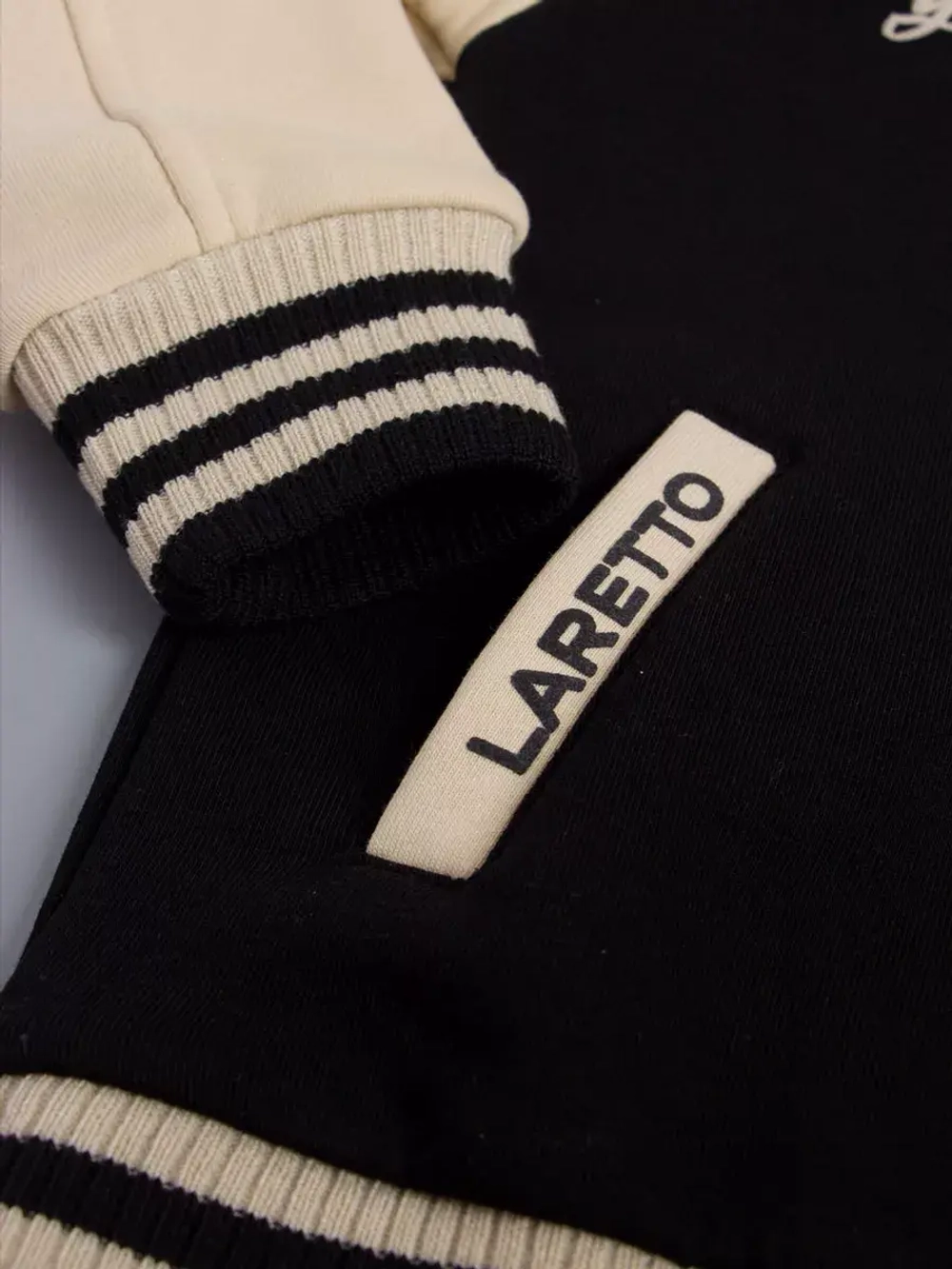 Черный бомбер для школы и сада