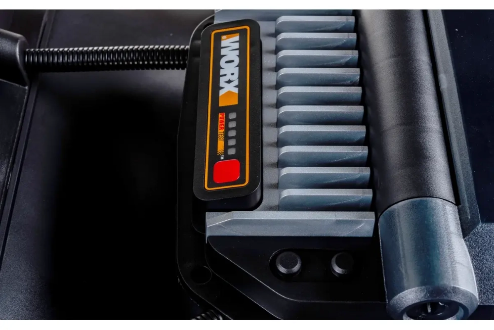 Газонокосилка Worx WG749E