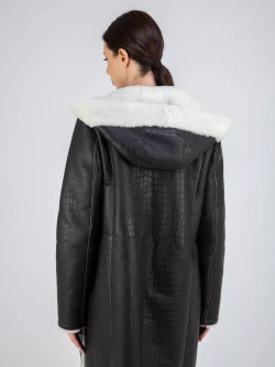 Дубленка зимняя натуральная с капюшоном