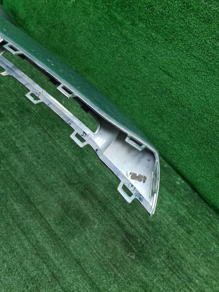 Молдинг перед. бампера Mercedes GLS x167 19-24 AMG