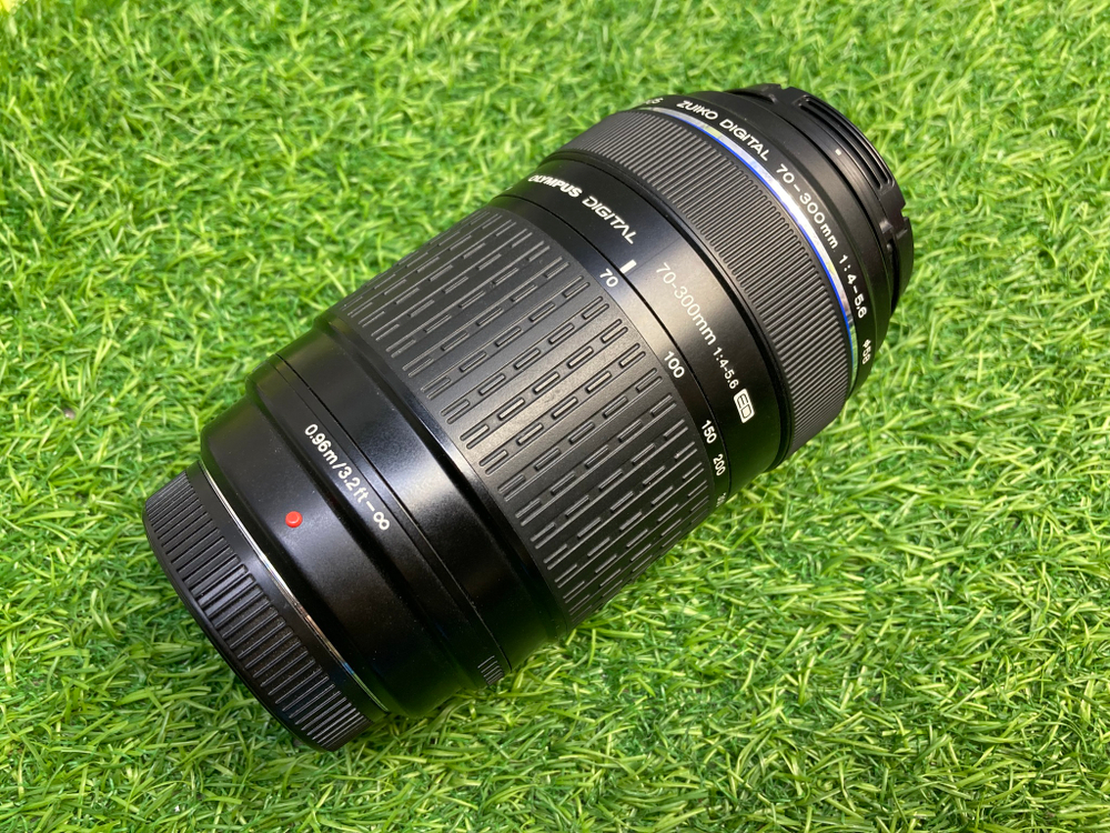 Olympus ED 70-300mm 4.0-5.6
