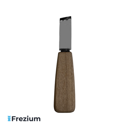 Резец кованный скошенный по дереву 21.5 мм