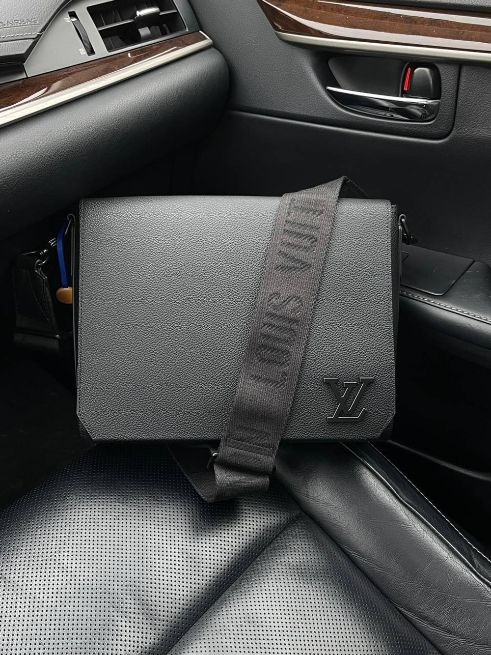 Сумка Louis Vuitton